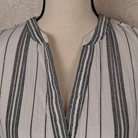 Two by Vince Camuto Size Small Lightweight Black White Striped Cotton Tunic EUC - Picture 2 of 11